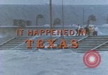 Standbild Hurricane Beulah hits South Texas Texas United States USA, 1967, aus Sekunde 27 historischem Filmmaterial Videoclip 65675076802