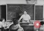 Standbild Hurrikan Warnung Service Miami Florida USA, 1947, aus Sekunde 7 historischem Filmmaterial Videoclip 65675076806