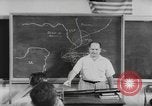 Standbild Hurrikan Warnung Service Miami Florida USA, 1947, aus Sekunde 9 historischem Filmmaterial Videoclip 65675076806