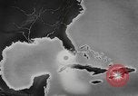 Image service d'avertissement d'ouragan Miami Florida USA, 1947, de la seconde 3 séquences d'archives historiques vidéo 65675076810