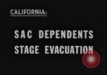 Standbild Evakuierungsübungen California United States USA, 1956, aus Sekunde 4 historischem Filmmaterial Videoclip 65675076816
