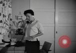 Standbild Evakuierungsübungen California United States USA, 1956, aus Sekunde 14 historischem Filmmaterial Videoclip 65675076816