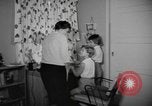 Standbild Evakuierungsübungen California United States USA, 1956, aus Sekunde 17 historischem Filmmaterial Videoclip 65675076816