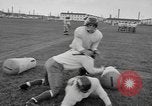 Standbild Fußball-Praxis Colorado United States USA, 1956, aus Sekunde 20 historischem Filmmaterial Videoclip 65675076819