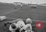 Standbild Fußball-Praxis Colorado United States USA, 1956, aus Sekunde 21 historischem Filmmaterial Videoclip 65675076819