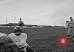 Standbild Fußball-Praxis Colorado United States USA, 1956, aus Sekunde 29 historischem Filmmaterial Videoclip 65675076819