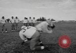 Standbild Fußball-Praxis Colorado United States USA, 1956, aus Sekunde 34 historischem Filmmaterial Videoclip 65675076819