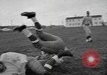Standbild Fußball-Praxis Colorado United States USA, 1956, aus Sekunde 37 historischem Filmmaterial Videoclip 65675076819