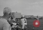 Standbild Fußball-Praxis Colorado United States USA, 1956, aus Sekunde 39 historischem Filmmaterial Videoclip 65675076819