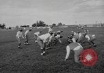 Standbild Fußball-Praxis Colorado United States USA, 1956, aus Sekunde 47 historischem Filmmaterial Videoclip 65675076819