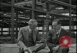Standbild Ford Willow Run Flugzeuge Anlage Willow Run Michigan USA, 1945, aus Sekunde 18 historischem Filmmaterial Videoclip 65675076822