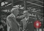 Standbild Ford Willow Run Flugzeuge Anlage Willow Run Michigan USA, 1945, aus Sekunde 26 historischem Filmmaterial Videoclip 65675076822