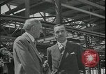 Standbild Ford Willow Run Flugzeuge Anlage Willow Run Michigan USA, 1945, aus Sekunde 28 historischem Filmmaterial Videoclip 65675076822