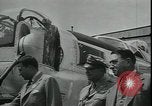 Standbild Ford Willow Run Flugzeuge Anlage Willow Run Michigan USA, 1945, aus Sekunde 62 historischem Filmmaterial Videoclip 65675076822