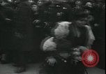 Standbild Mays Kleidungsstücke für Bedürftige Brooklyn New York City USA, 1934, aus Sekunde 15 historischem Filmmaterial Videoclip 65675076824