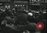 Standbild Mays Kleidungsstücke für Bedürftige Brooklyn New York City USA, 1934, aus Sekunde 17 historischem Filmmaterial Videoclip 65675076824