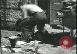 Immagine di Shanty village cancellata dalla polizia New York United States USA, 1933, secondo 17 filmato di repertorio 65675076833