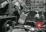 Immagine di Shanty village cancellata dalla polizia New York United States USA, 1933, secondo 29 filmato di repertorio 65675076833