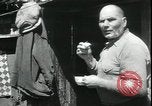 Immagine di Shanty village cancellata dalla polizia New York United States USA, 1933, secondo 37 filmato di repertorio 65675076833