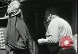 Immagine di Shanty village cancellata dalla polizia New York United States USA, 1933, secondo 39 filmato di repertorio 65675076833