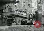 Standbild Milchbauern protestieren gegen Preise und dump Milch Mukwonago Wisconsin USA, 1933, aus Sekunde 13 historischem Filmmaterial Videoclip 65675076834