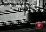 Standbild Milchbauern protestieren gegen Preise und dump Milch Mukwonago Wisconsin USA, 1933, aus Sekunde 51 historischem Filmmaterial Videoclip 65675076834