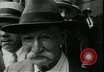 Standbild Arbeitslose gelten für Aufträge in der Großen Depression New York City USA, 1930, aus Sekunde 25 historischem Filmmaterial Videoclip 65675076850