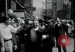 Standbild Arbeitslose gelten für Aufträge in der Großen Depression New York City USA, 1930, aus Sekunde 32 historischem Filmmaterial Videoclip 65675076850