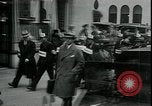 Immagine di I disoccupati nella grande depressione in cerca di lavoro New York City USA, 1930, secondo 19 filmato di repertorio 65675076851