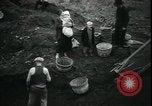 Immagine di Il popolo americano per il recupero carburante nella grande depressione Gary Indiana USA, 1931, secondo 24 filmato di repertorio 65675076859