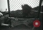 Immagine di Il popolo americano per il recupero carburante nella grande depressione Gary Indiana USA, 1931, secondo 40 filmato di repertorio 65675076859