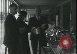 Image 'urgence imprimé de l'argent après faillite de banque en Grande dépression Raymond Washington USA, 1932, de la seconde 52 séquences d'archives historiques vidéo 65675076861