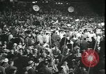 Image Franklin Delano Roosevelt avec petit-enfant et à la convention Chicago Illinois USA, 1932, de la seconde 7 séquences d'archives historiques vidéo 65675076864