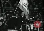 Image Franklin Delano Roosevelt avec petit-enfant et à la convention Chicago Illinois USA, 1932, de la seconde 24 séquences d'archives historiques vidéo 65675076864