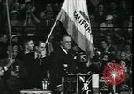 Image Franklin Delano Roosevelt avec petit-enfant et à la convention Chicago Illinois USA, 1932, de la seconde 46 séquences d'archives historiques vidéo 65675076864