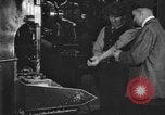 Image Des mesures de sécurité en usine United States USA, 1920, de la seconde 22 séquences d'archives historiques vidéo 65675076866