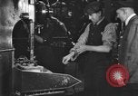 Image Des mesures de sécurité en usine United States USA, 1920, de la seconde 26 séquences d'archives historiques vidéo 65675076866