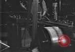 Image Des mesures de sécurité en usine United States USA, 1920, de la seconde 52 séquences d'archives historiques vidéo 65675076866