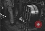 Image Des mesures de sécurité en usine United States USA, 1920, de la seconde 60 séquences d'archives historiques vidéo 65675076866