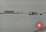 Immagine di Porte di olio Europa, 1926, secondo 43 filmato di repertorio 65675076911