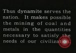 Standbild Dynamite New York United States USA, 1925, aus Sekunde 61 historischem Filmmaterial Videoclip 65675076927