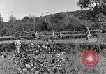 Standbild 30 Infanterie fortschreitende Zweiten Weltkrieg Pietravairano Italien, 1943, aus Sekunde 14 historischem Filmmaterial Videoclip 65675076935