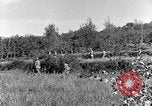 Standbild 30 Infanterie fortschreitende Zweiten Weltkrieg Pietravairano Italien, 1943, aus Sekunde 30 historischem Filmmaterial Videoclip 65675076935
