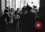 Immagine di Governo militare alleato officer Prata Sannita Italia, 1943, secondo 4 filmato di repertorio 65675076946