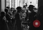 Immagine di Governo militare alleato officer Prata Sannita Italia, 1943, secondo 10 filmato di repertorio 65675076946