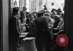 Immagine di Governo militare alleato officer Prata Sannita Italia, 1943, secondo 20 filmato di repertorio 65675076946