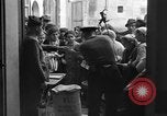 Immagine di Governo militare alleato officer Prata Sannita Italia, 1943, secondo 25 filmato di repertorio 65675076946