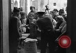 Immagine di Governo militare alleato officer Prata Sannita Italia, 1943, secondo 31 filmato di repertorio 65675076946