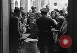 Immagine di Governo militare alleato officer Prata Sannita Italia, 1943, secondo 32 filmato di repertorio 65675076946