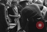 Immagine di Governo militare alleato officer Prata Sannita Italia, 1943, secondo 41 filmato di repertorio 65675076946